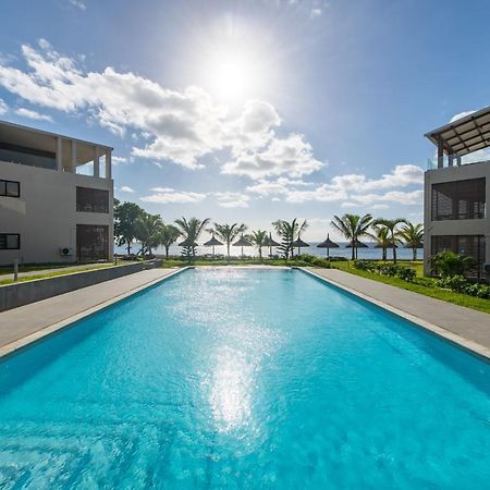 Pierre Bleue Beachfront Villa Flic-en-Flacq Exterior foto
